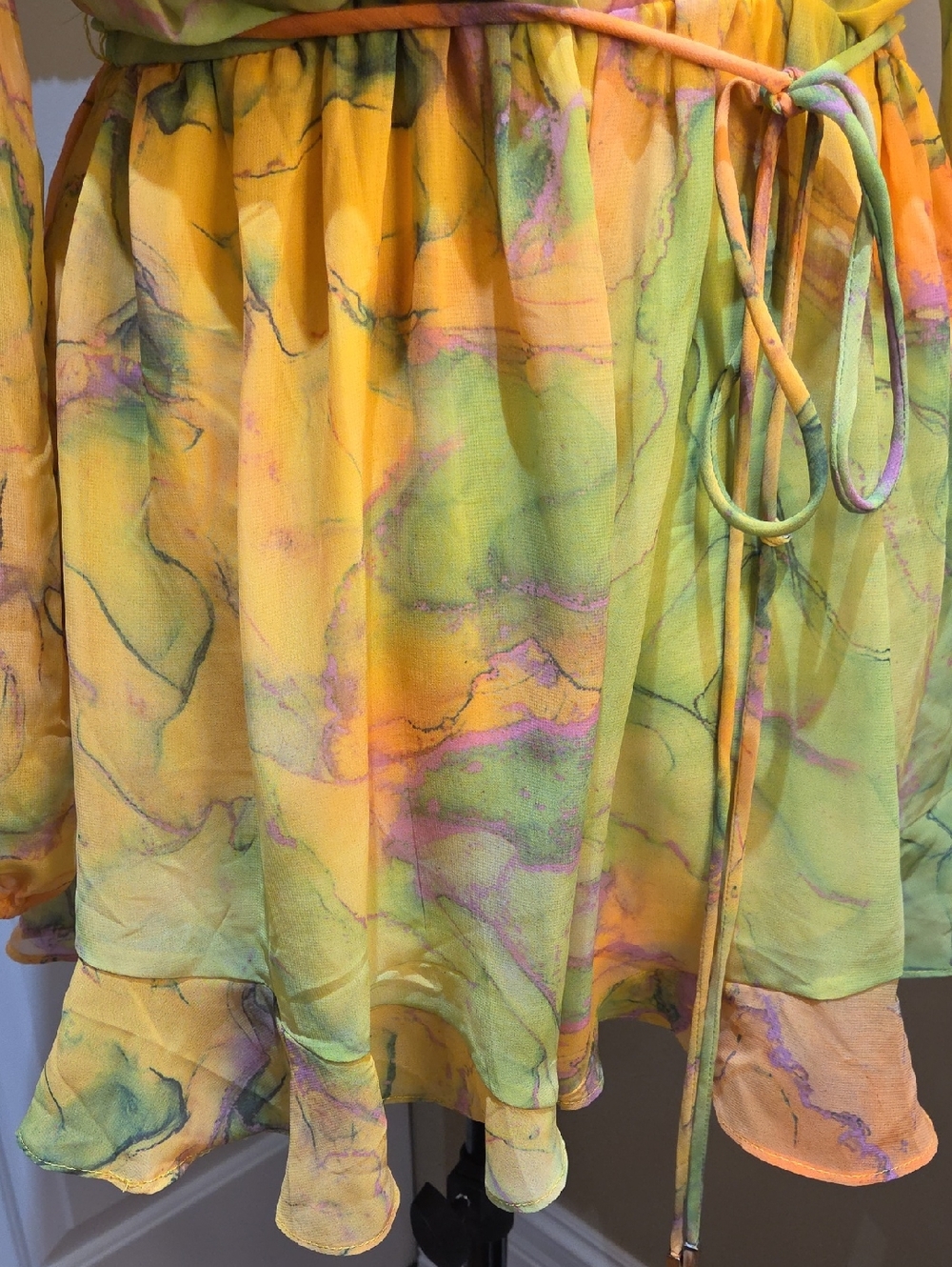 Nwt Large Fashion Nova Yellow Multi Marble Print Romper - Picture 16 of 17